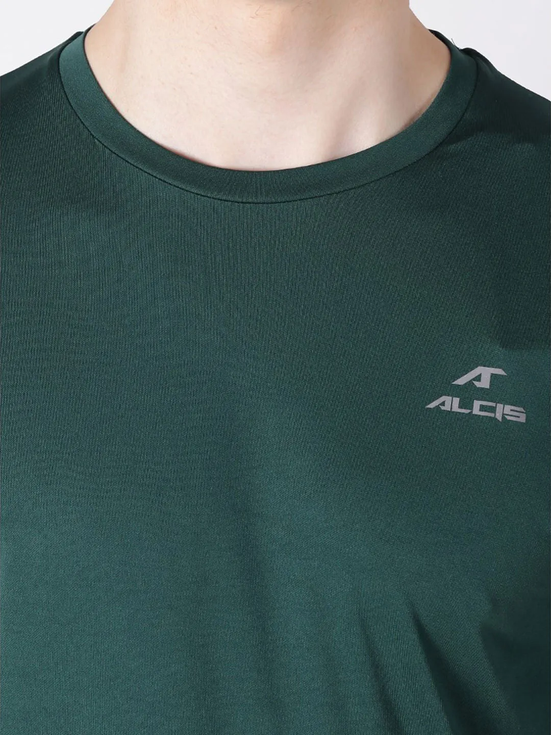 Alcis Men Green Solid Round Neck T-shirt