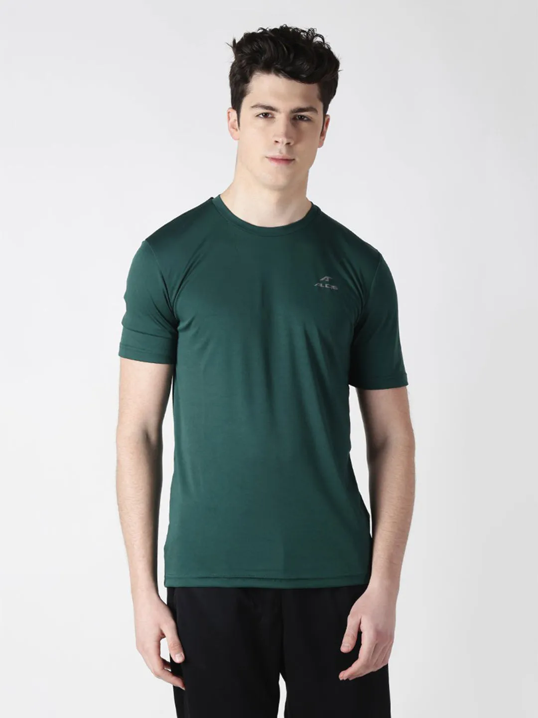 Alcis Men Green Solid Round Neck T-shirt