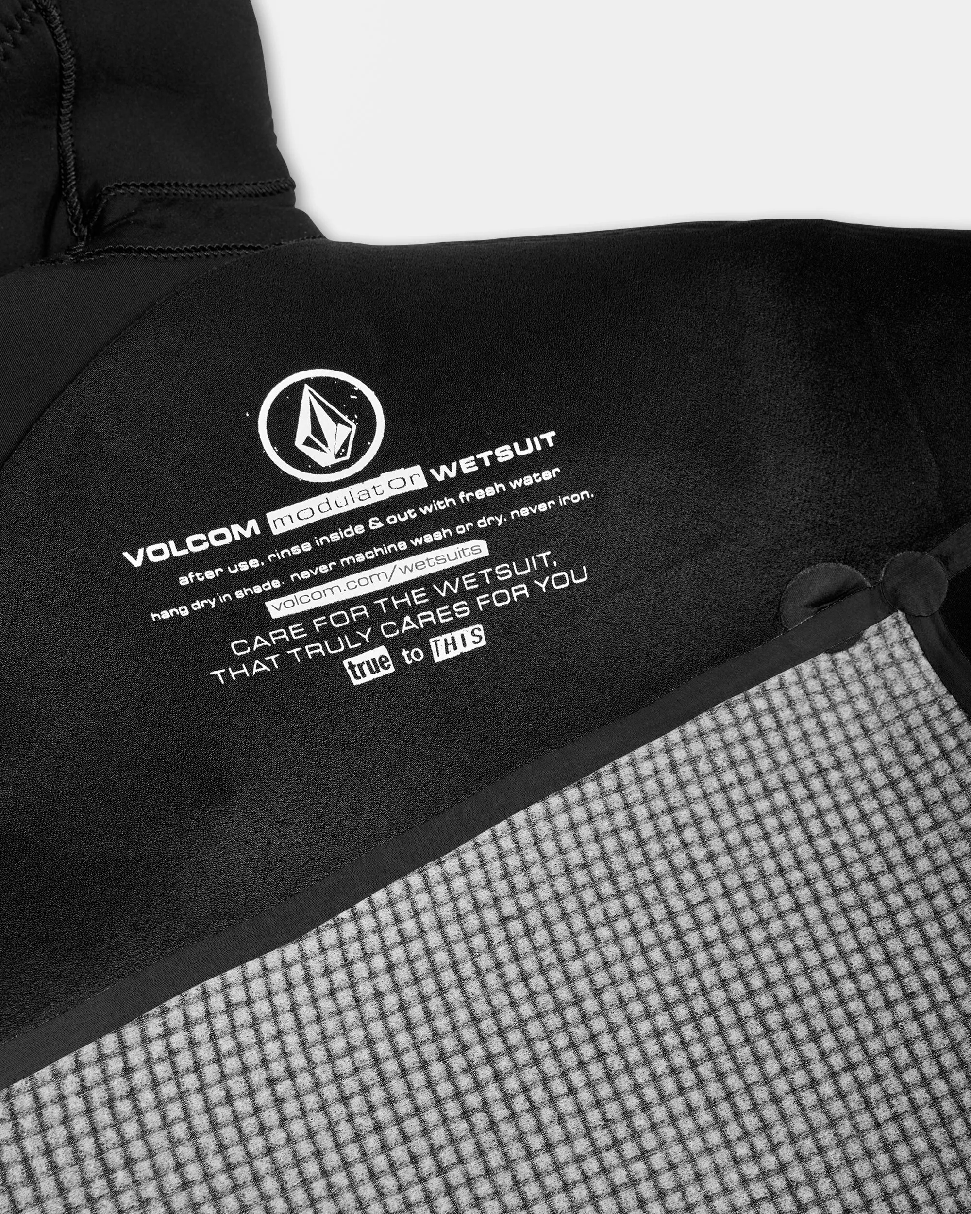 Combinaison de Surf Modulator à Capuche 4/3 mm Zippée Poitrine - BLACK