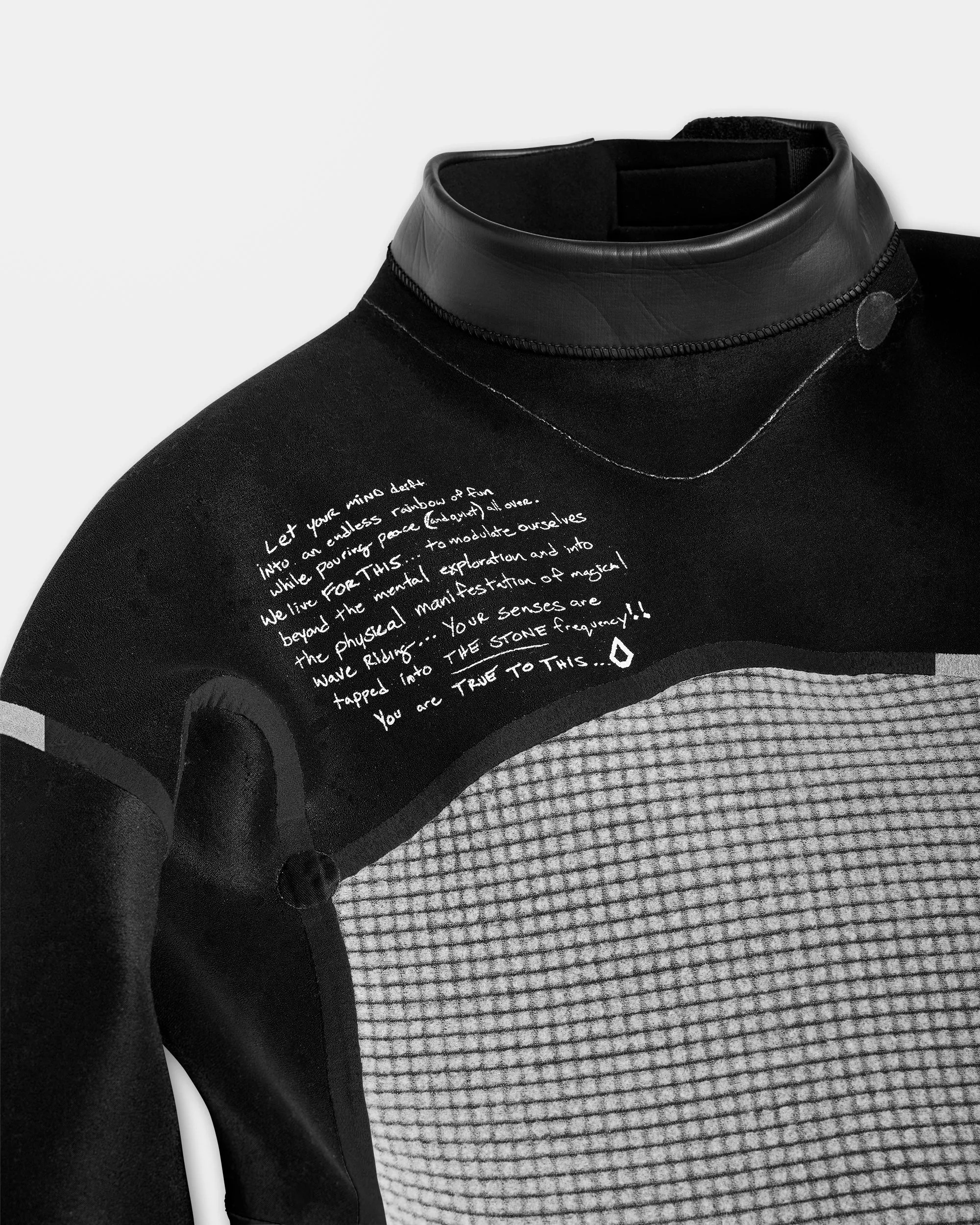 Combinaison de Surf Modulator Intégrale 3/2 mm Manches Longues Zippée au Dos - BLACK