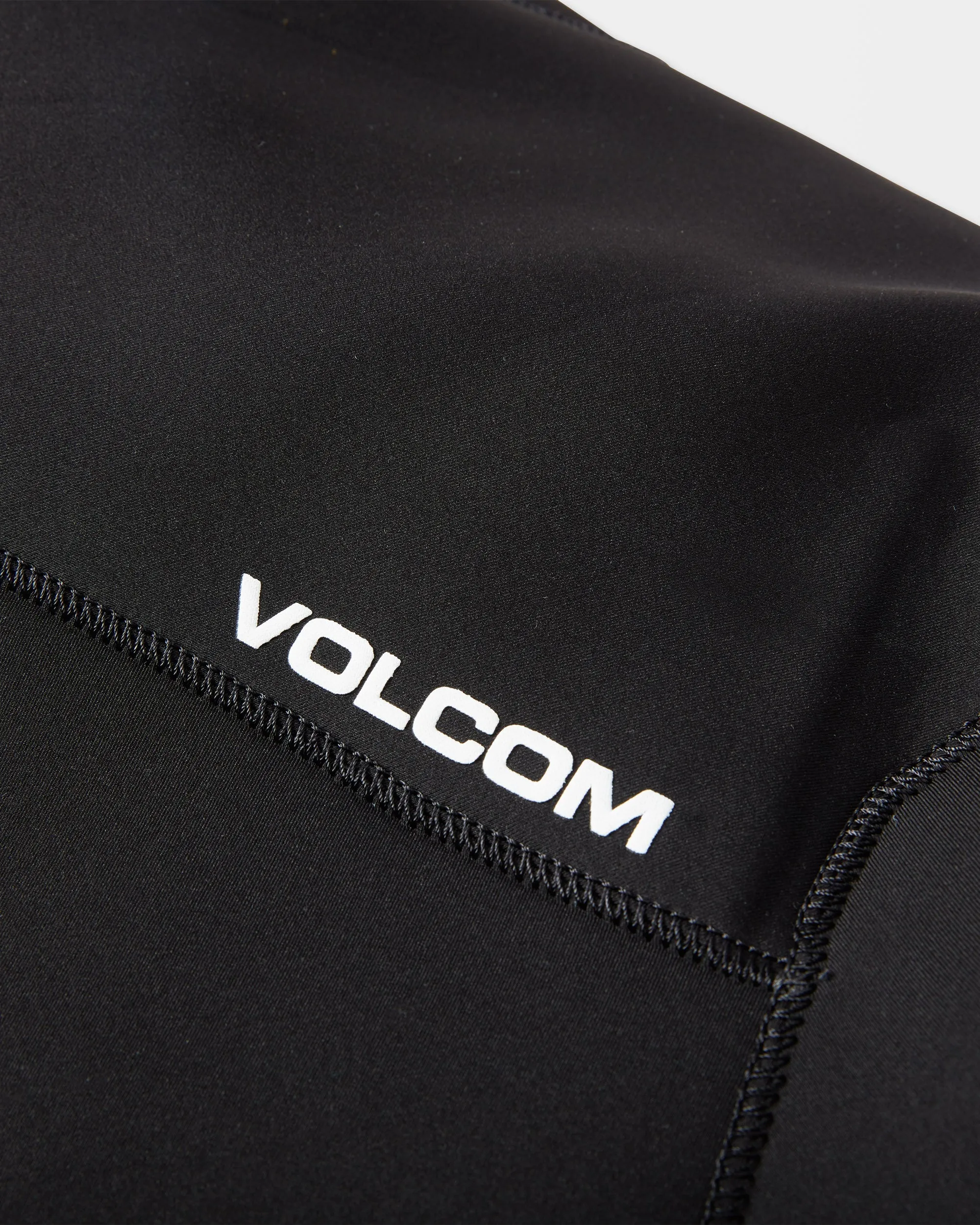 Combinaison de Surf Modulator Intégrale 3/2 mm Zippée Poitrine - BLACK