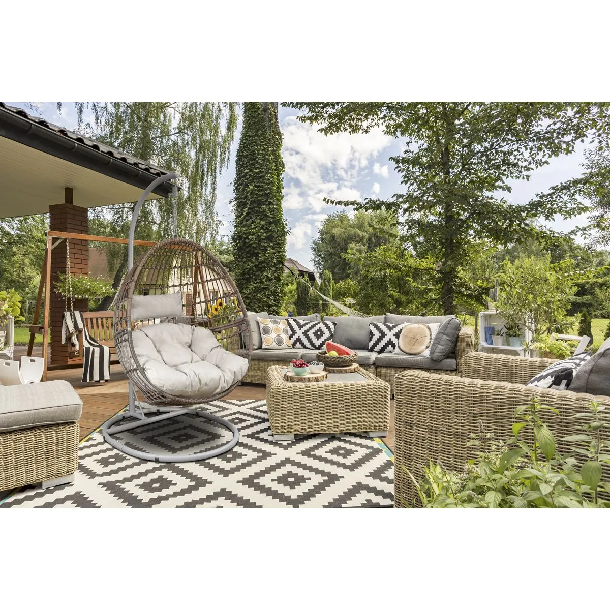 Dellonda Egg Hanging Swing Chair, Wicker Rattan Basket, Steel Frame, Single