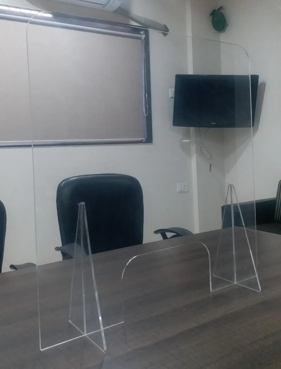 Desk/Covid shield, Sneeze Guard