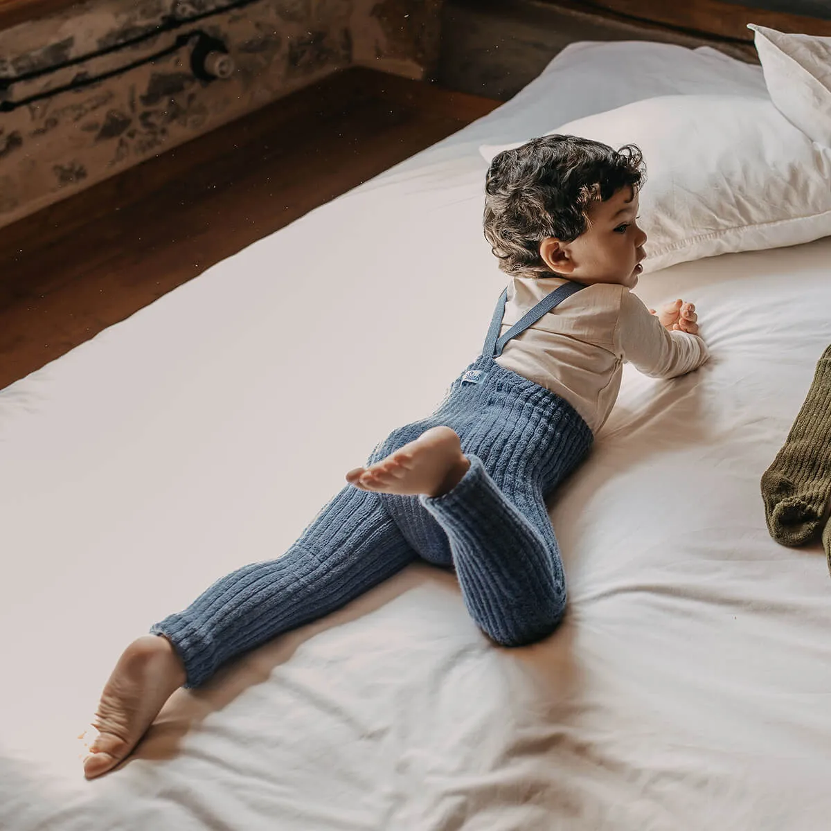 Granny Teddy Leggings mit Hosenträgern aus Bio Baumwolle