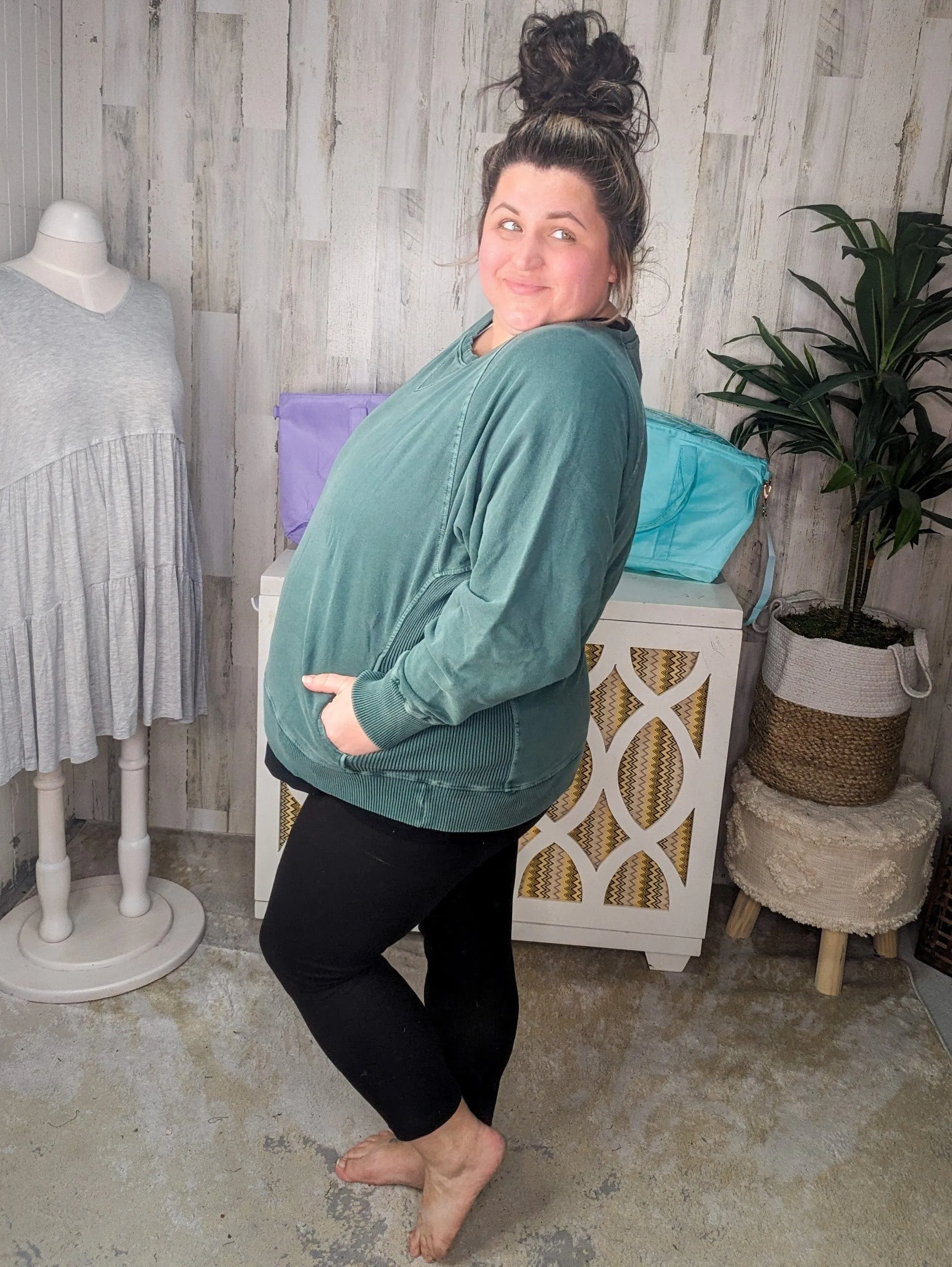 Molly Mineral Wash Pullover