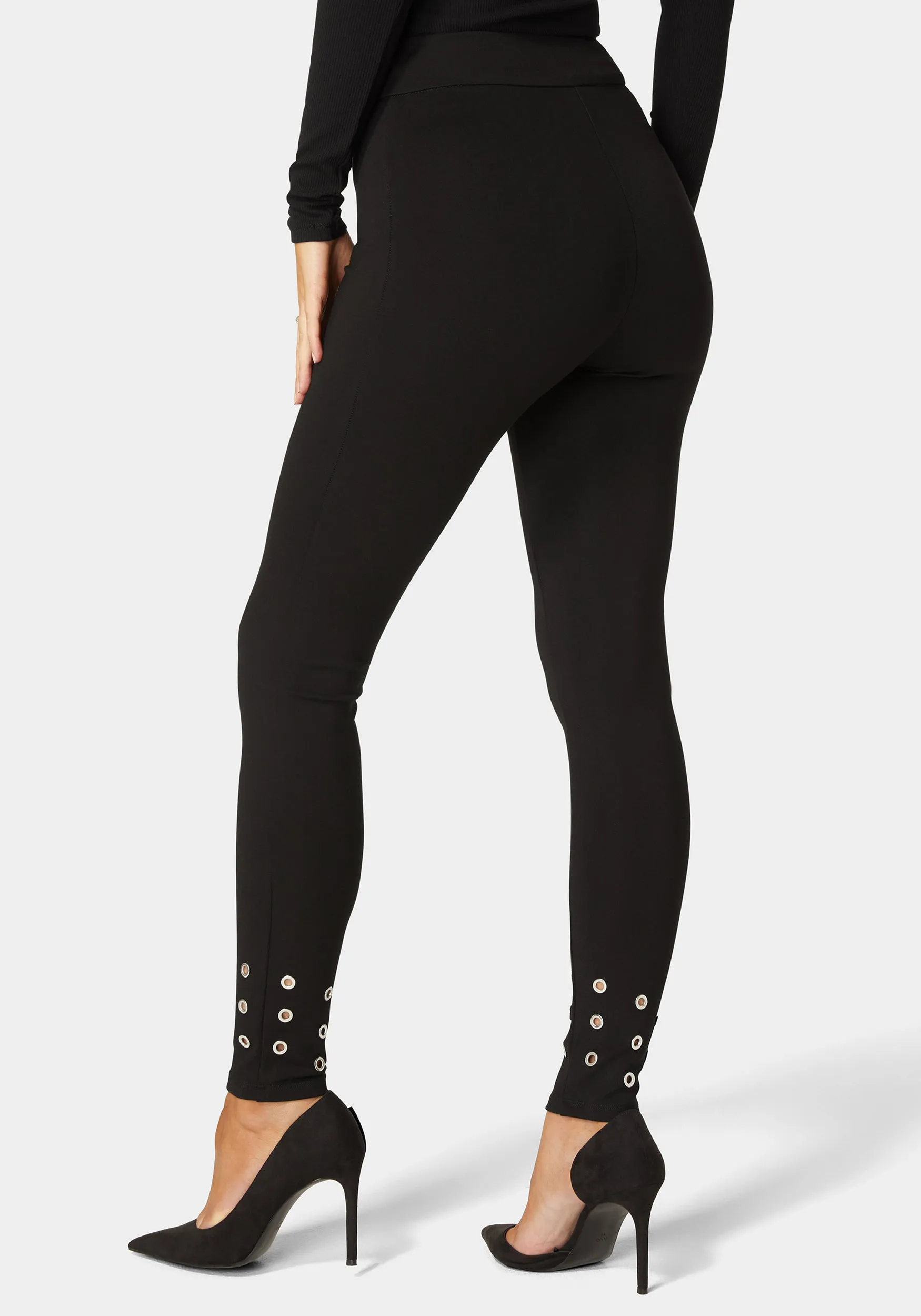 Natural Waist Grommet Detail Knit Legging