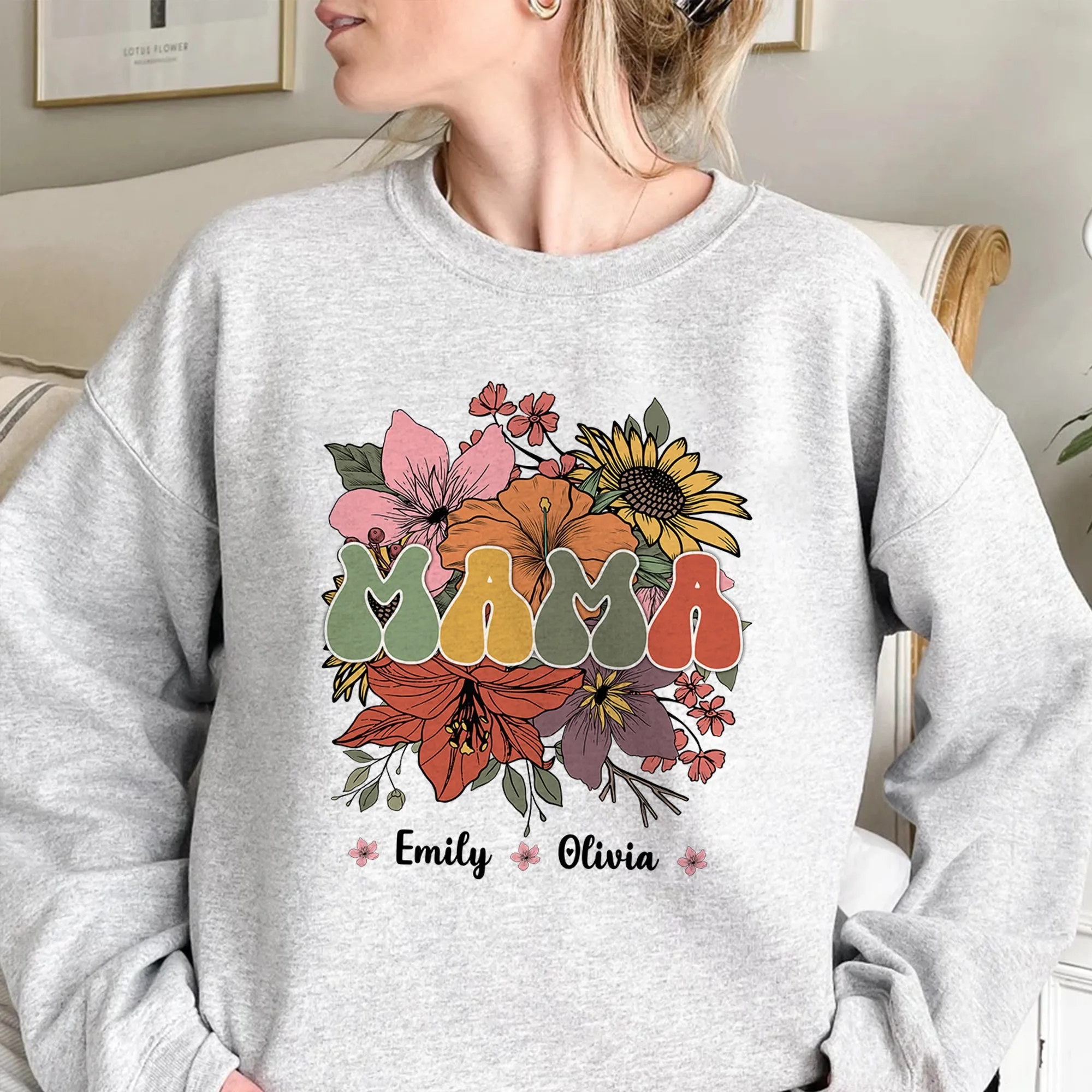 Retro Floral Mama Sweatshirt, Shirt for Mom for Mother's Day, Mama Crewneck, Mom Shirt for Mom for Mother's Day, Mama T-shirt, Mothers Day Gift