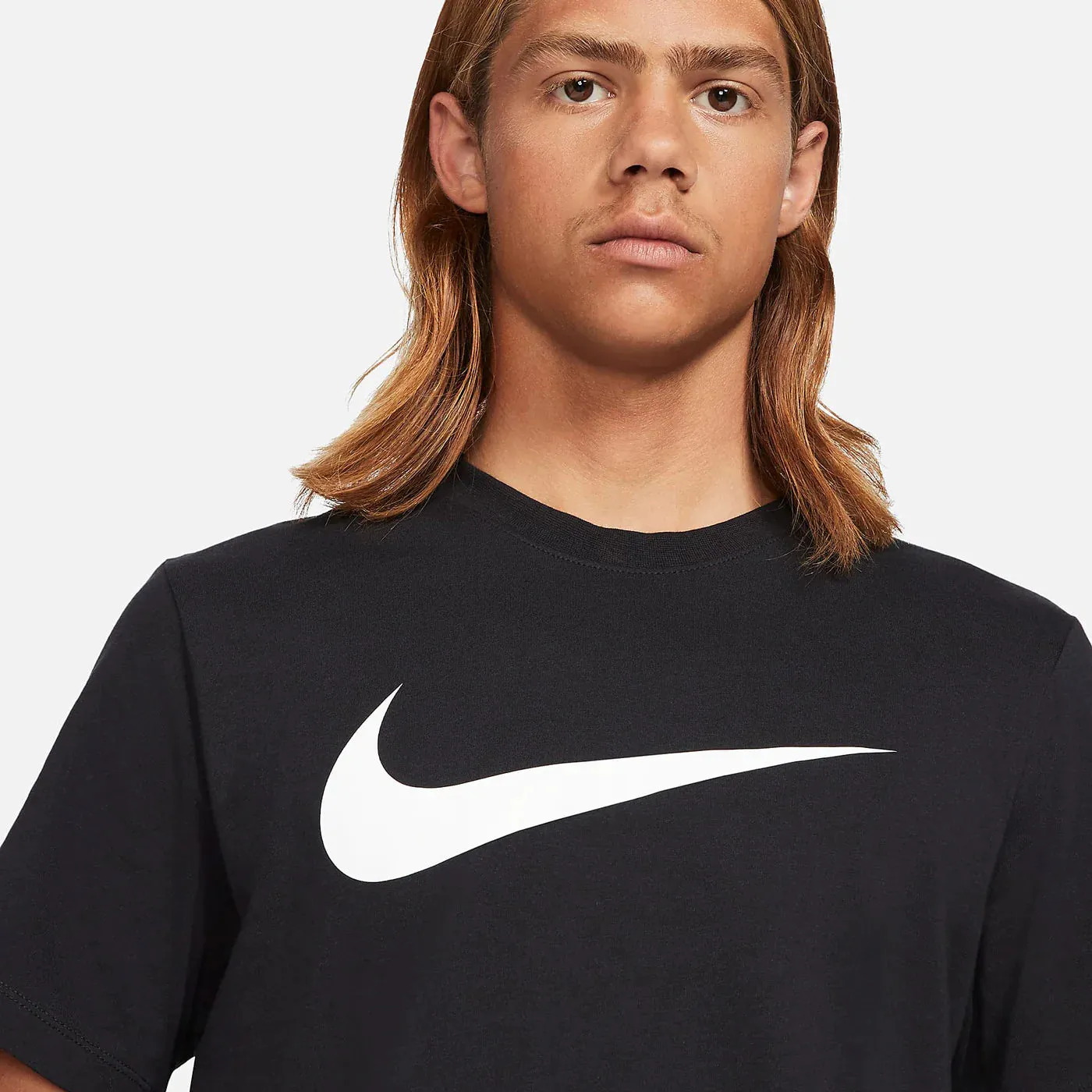 T SHIRT NIKE SWOOSH DRY-FIT MAGLIA SPORTSWEAR UOMO NERA