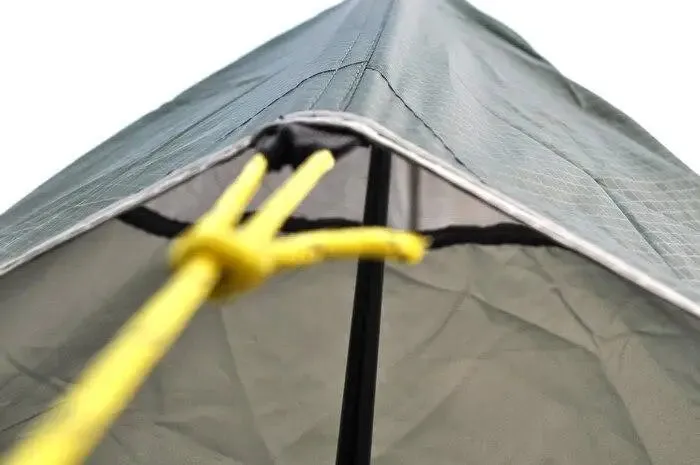 Tente camping militaire
