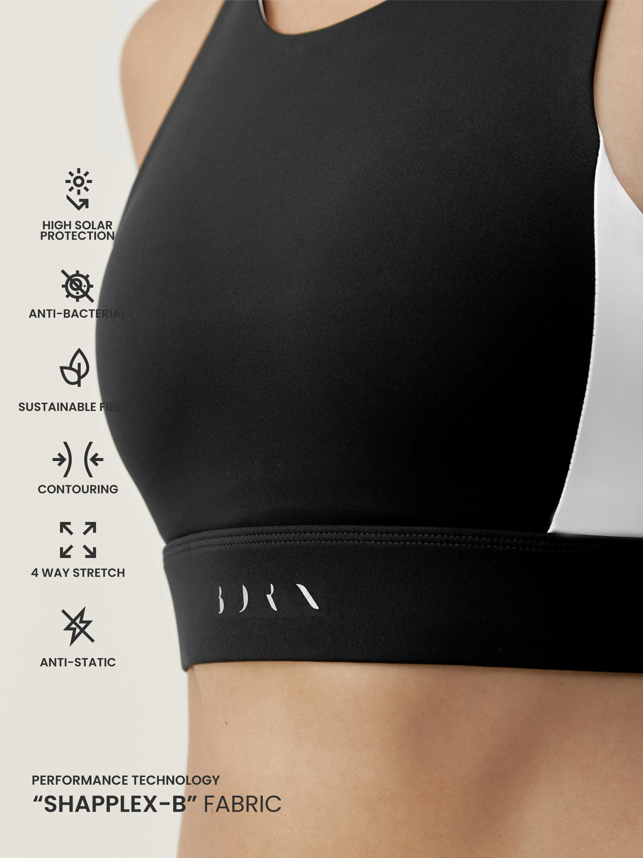 Top Latika Black/White