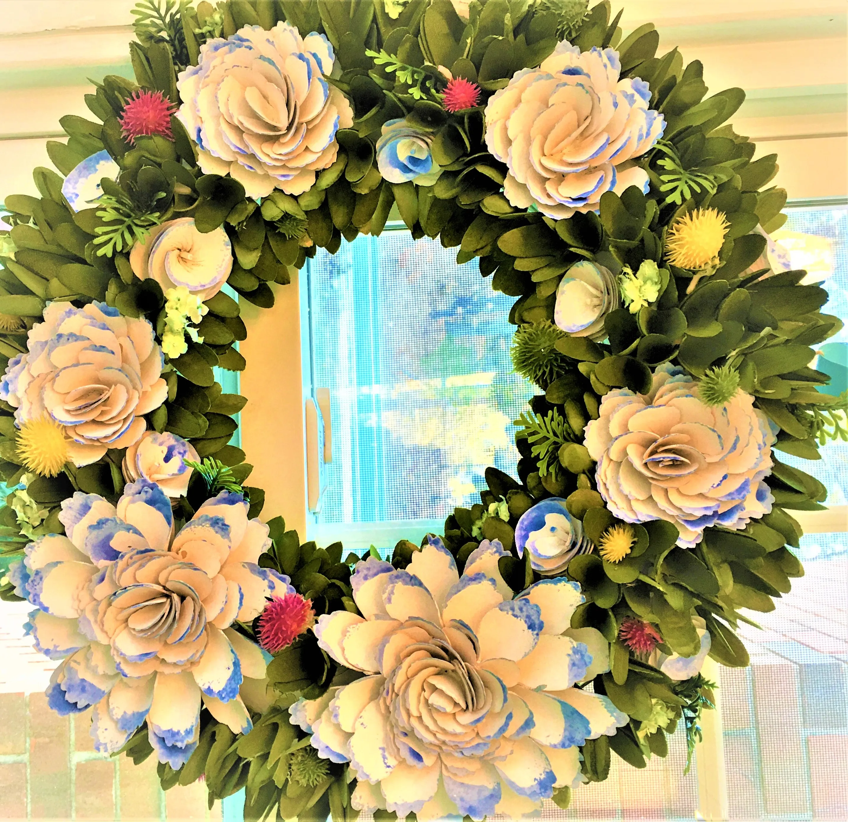 Wood Chip Wreath 20 x 20"