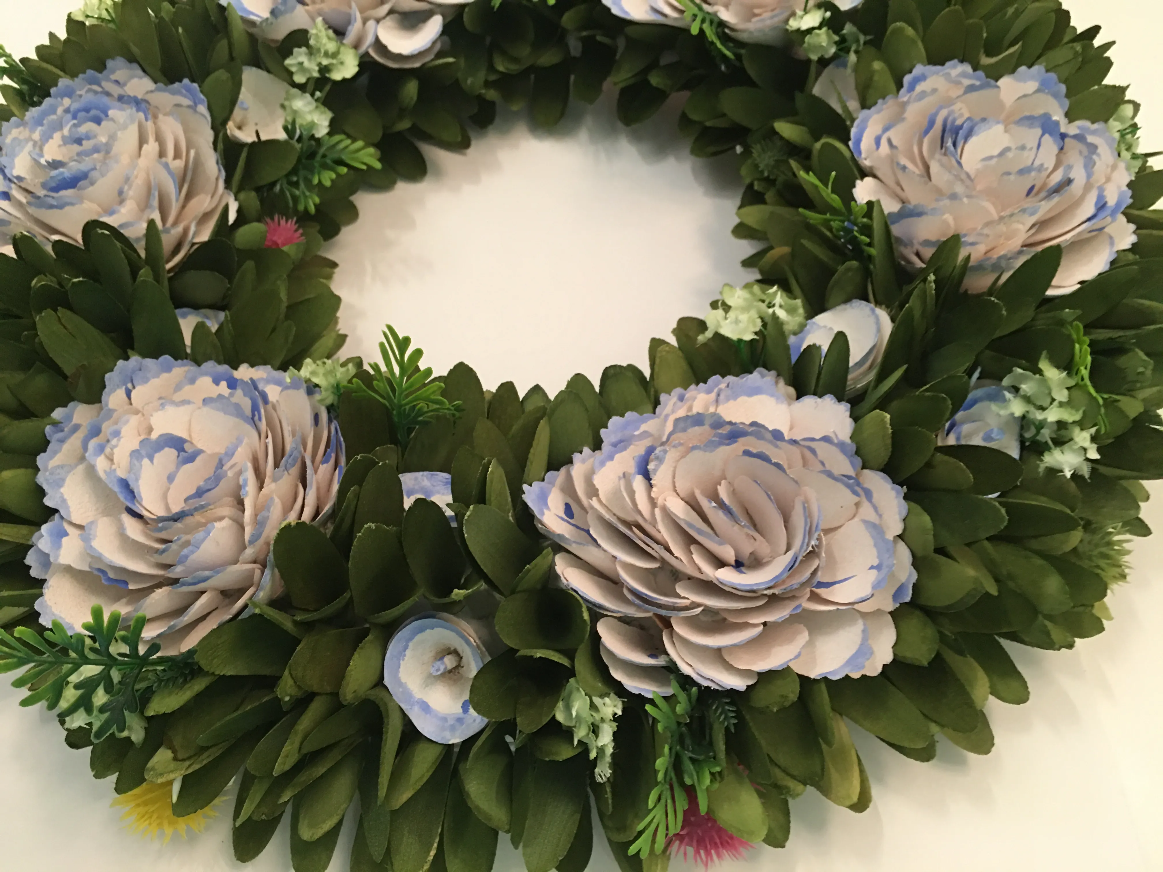Wood Chip Wreath 20 x 20"