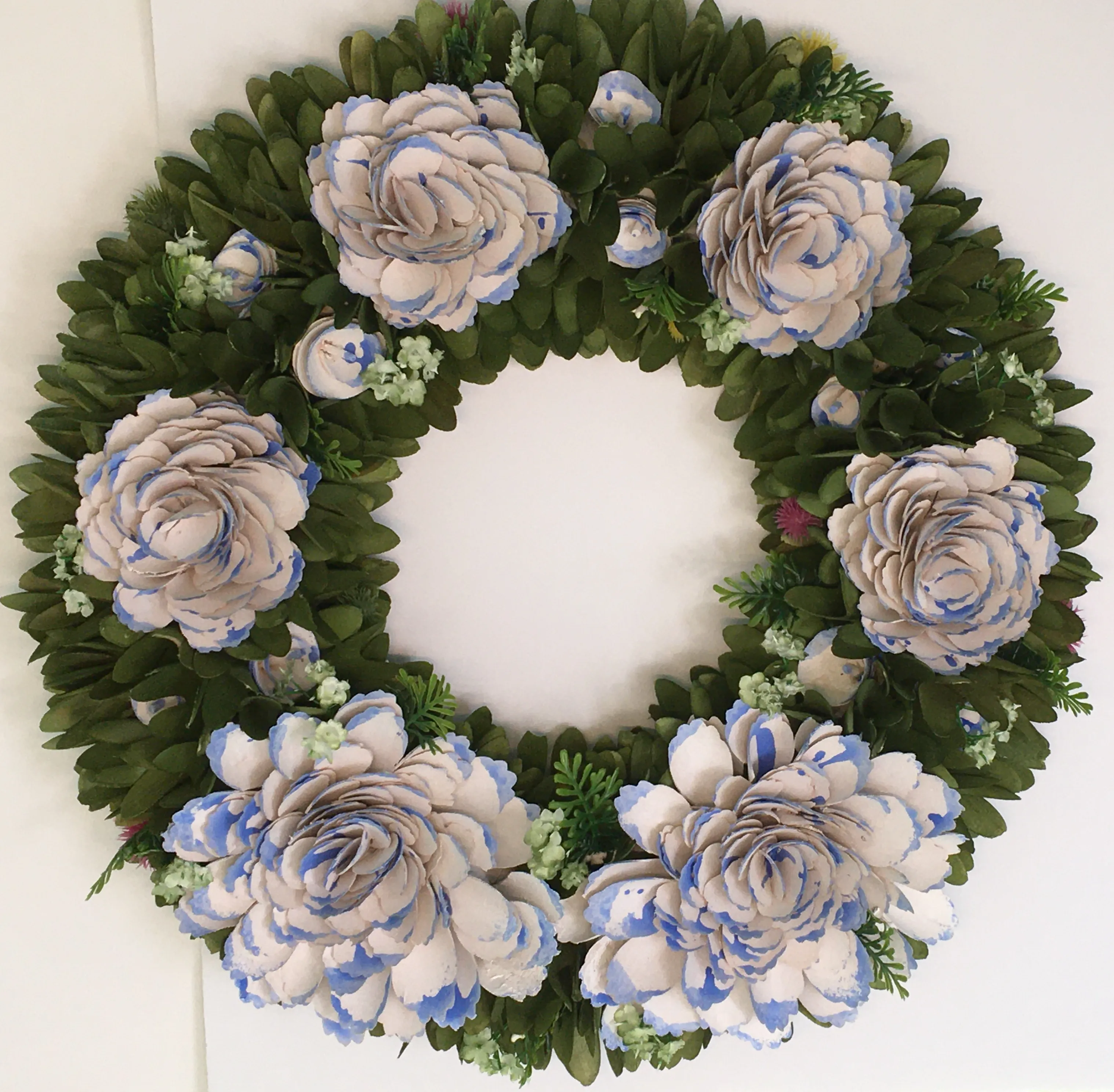 Wood Chip Wreath 20 x 20"