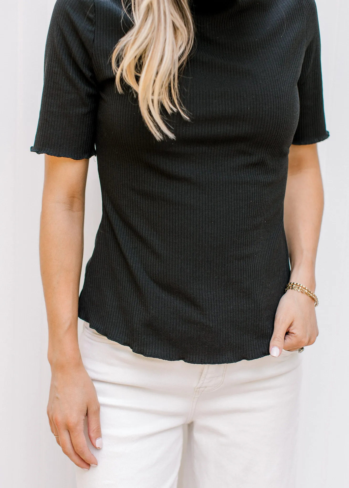 XZ Black Ruffle Edge Top